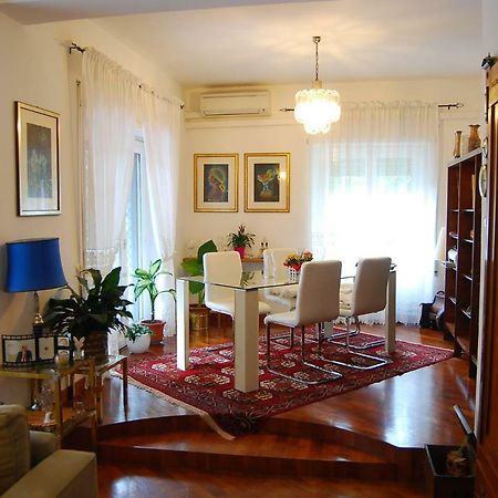 Bed and Breakfast La Badia Del Cavaliere Roma Exterior foto